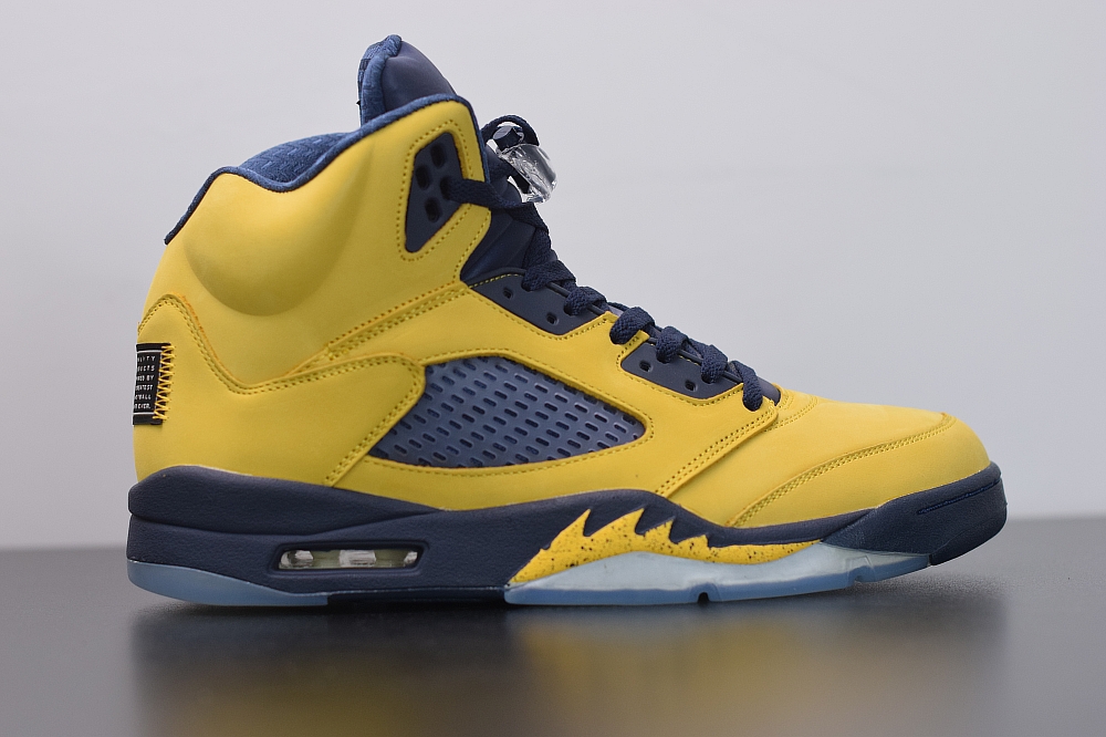 Jordan 5 Retro Michigan (2019)(With Video)