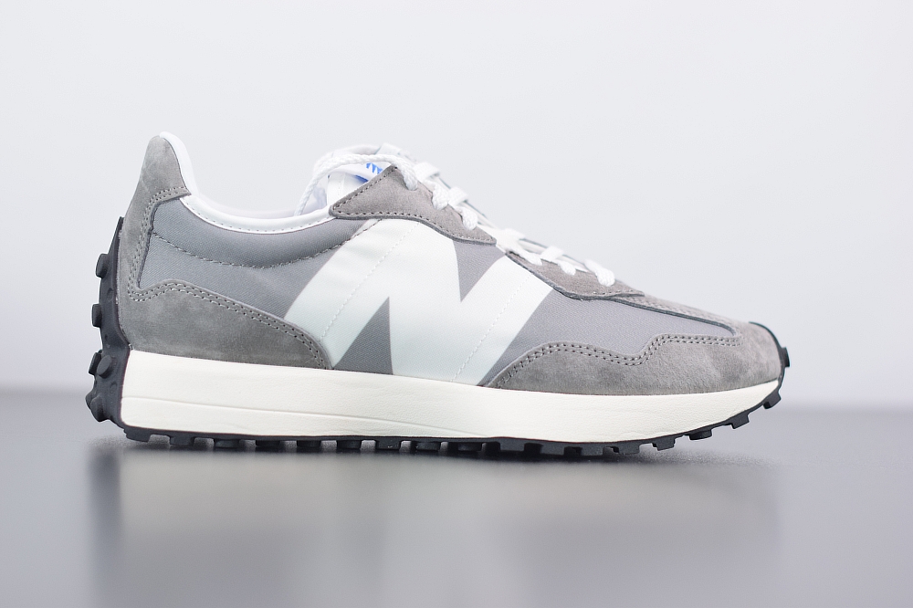 New Balance MS327