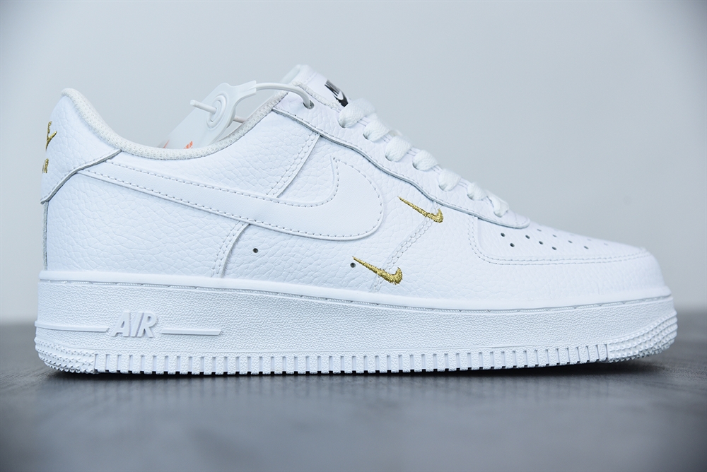 Nike Air Force 1 07 Essential White