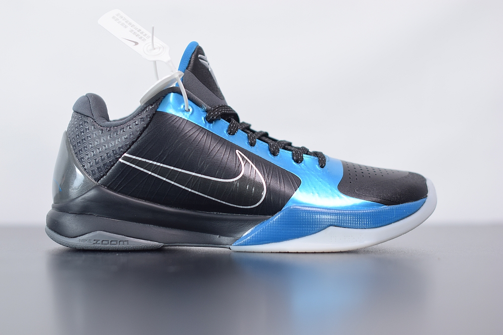 Nike Kobe 5 Dark Knight(With Video)