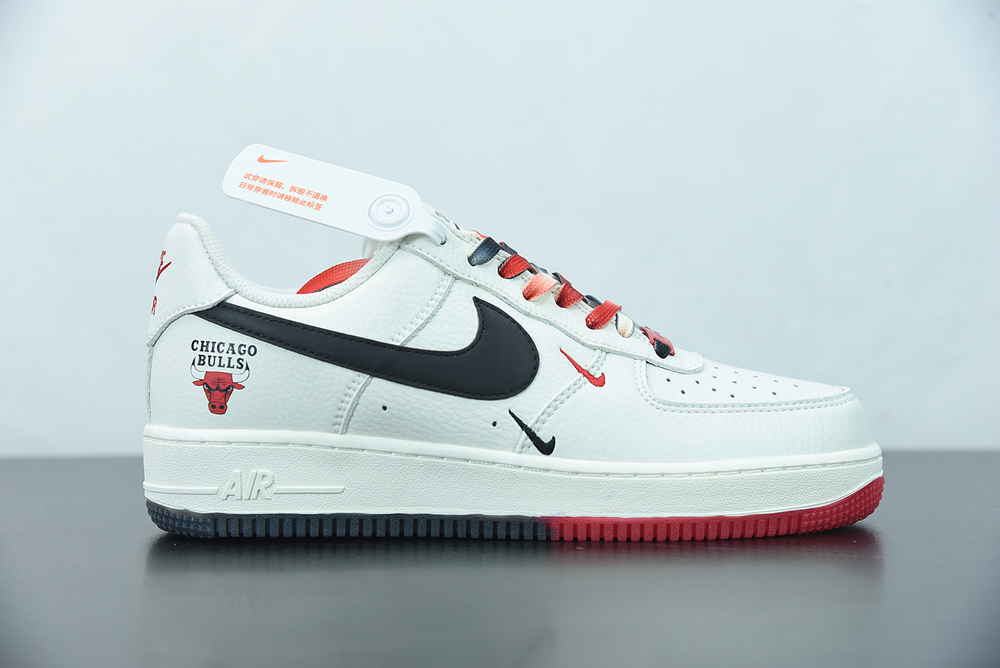 Nike Air Force 1  07 AF1 Chicago Bulls