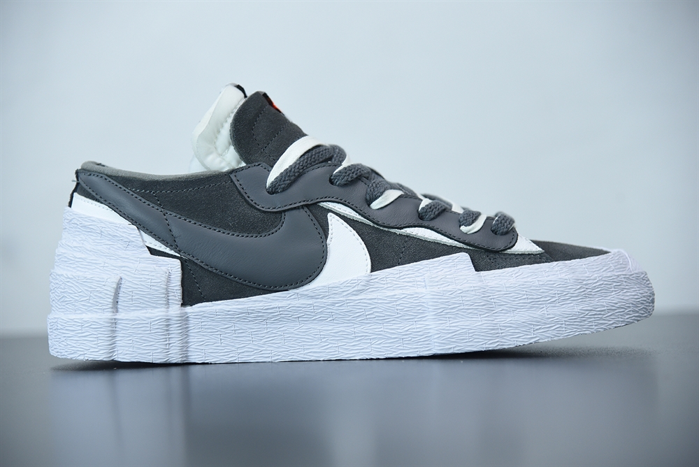 Nike Blazer Low Sacai Low White Grey(With Video)