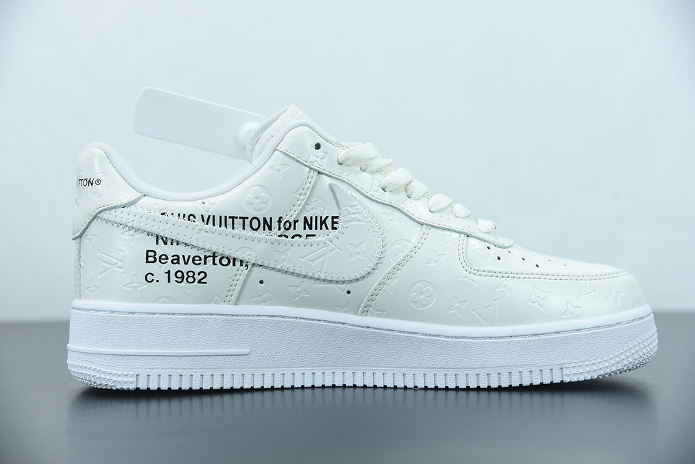 Louis Vuitton x Nike Air Force 1 07 Low Summit White Black