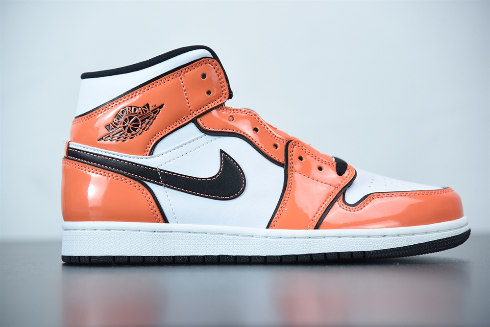 Jordan 1 Mid SE Turf Orange(With Video)