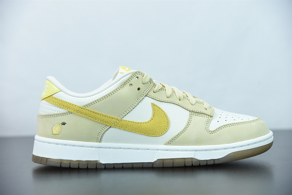 Nike Dunk Low Lemon Drop (W)