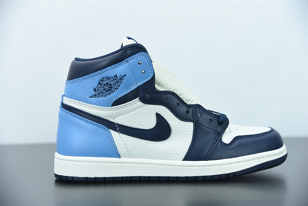 Jordan 1 Retro High Obsidian UNC