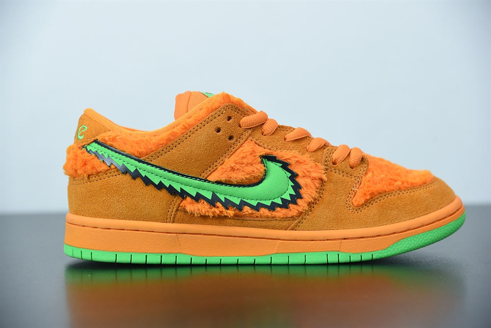 Nike SB Dunk Low Grateful Dead Bears Orange