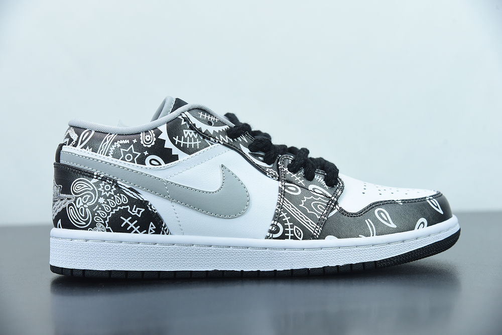 Jordan 1 Low Black White Grey