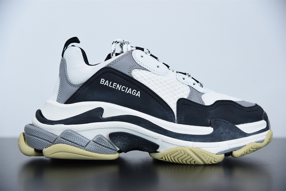 Balenciaga Triple S Sneaker White Grey Black