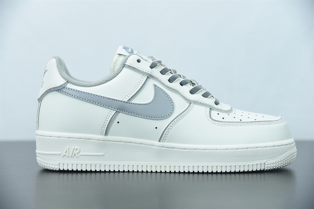 Nike Air Force 1 Low White Metallic Sliver