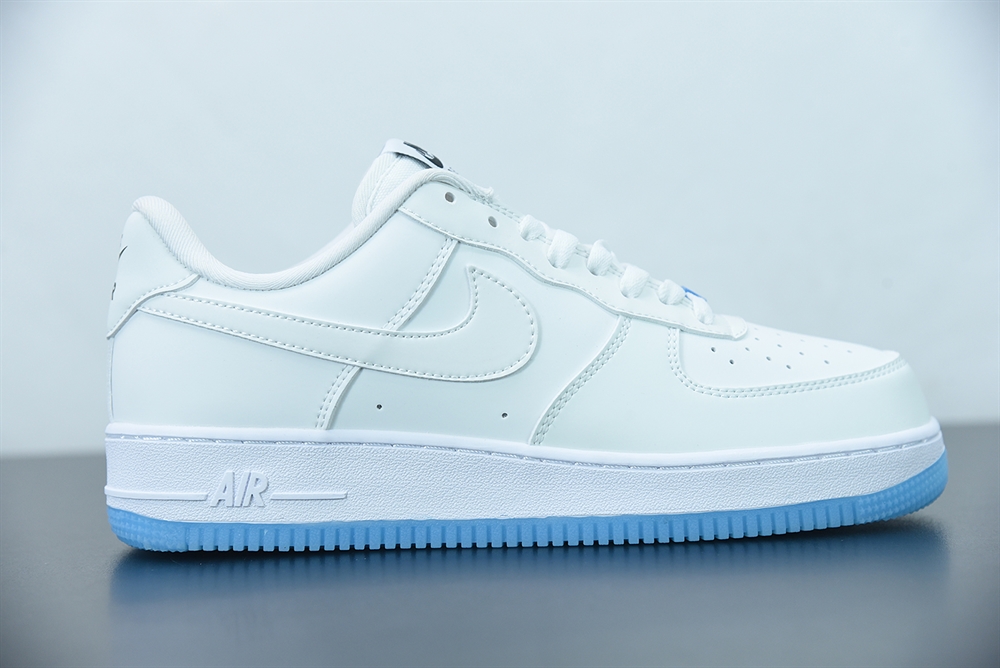 Nike Air Force 1 07 LX UV Reactive