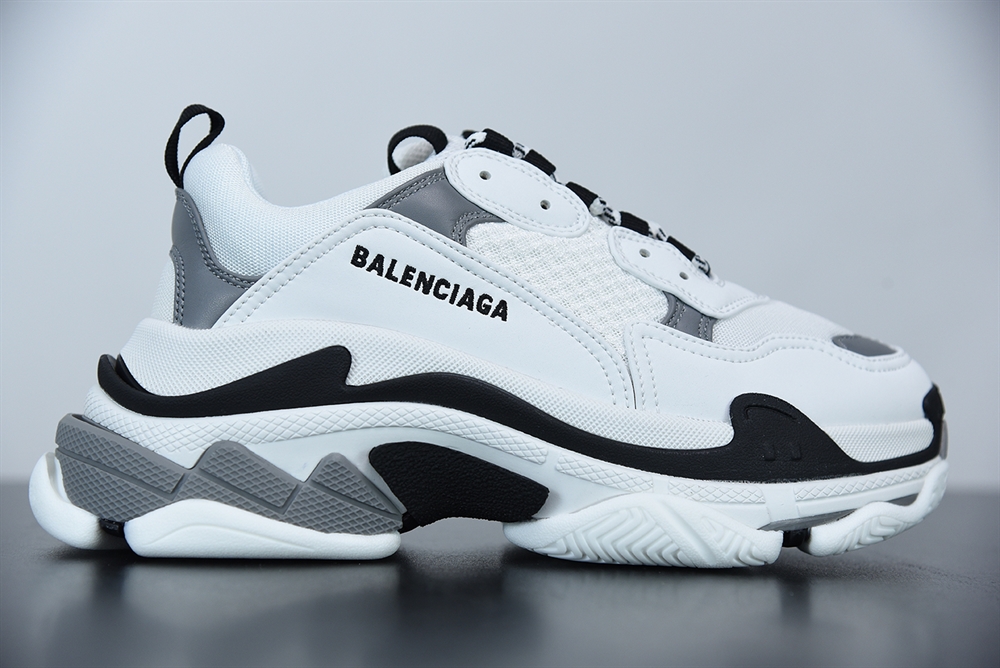 Balenciaga Triple S Gray